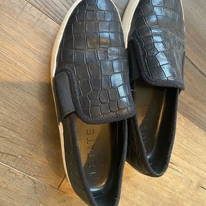 1 State platform slip on